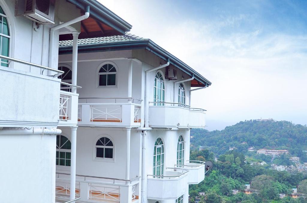 The Peak Pavilion Kandy Exterior foto
