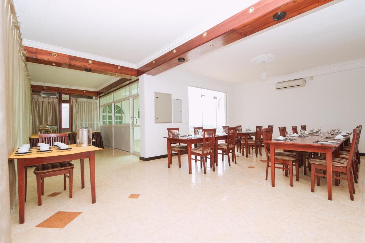 The Peak Pavilion Kandy Exterior foto