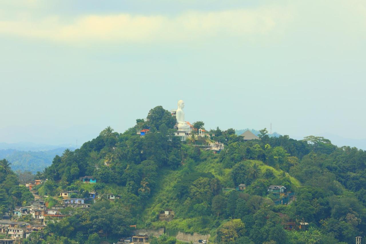 The Peak Pavilion Kandy Exterior foto